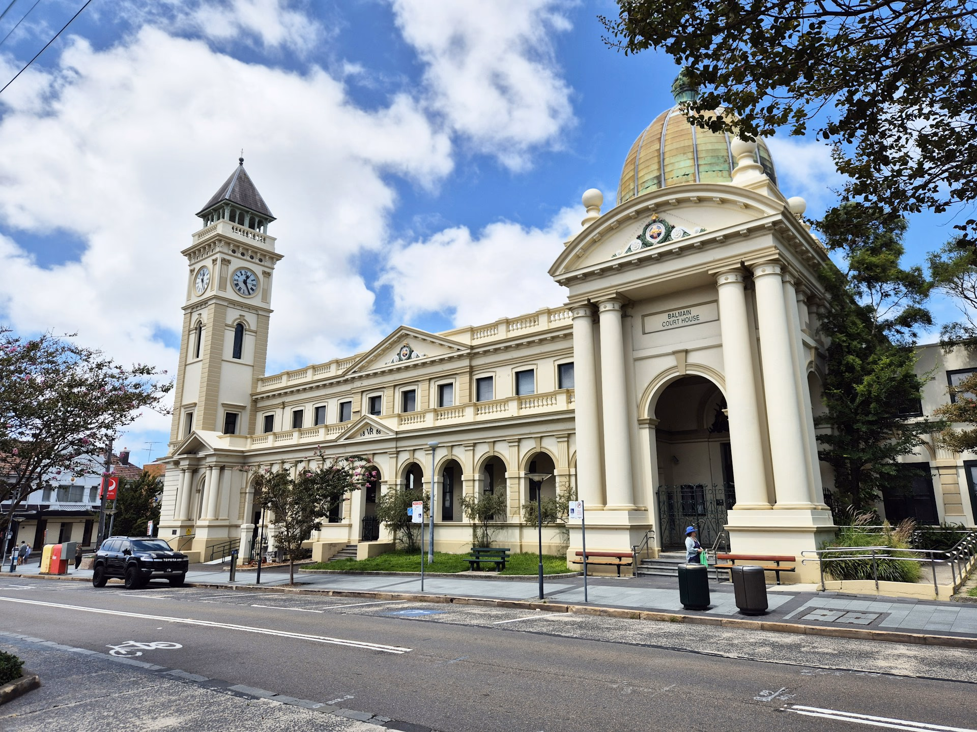 Balmain courthouse representing the Australian bail application process